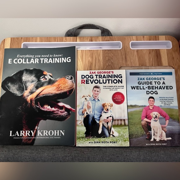 Dog training books. Like new - Picture 1 of 1